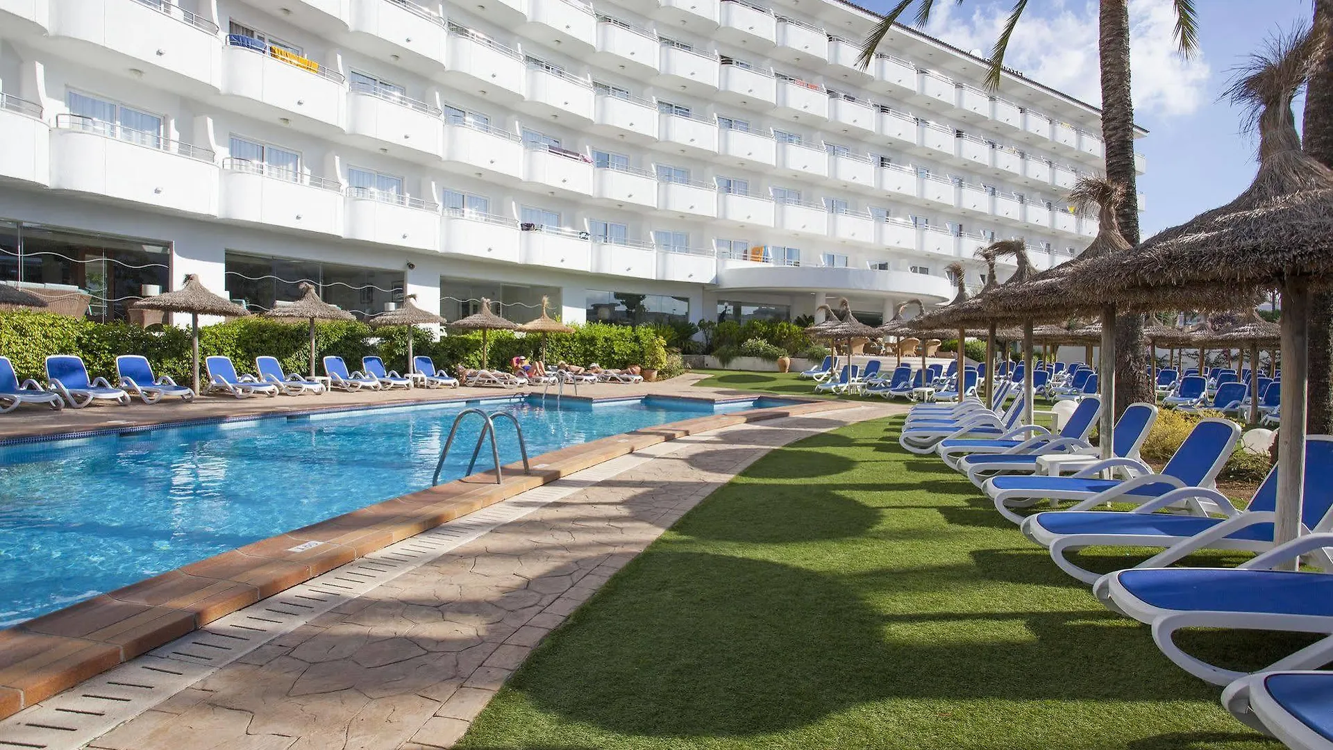 Grupotel Maritimo Port d'Alcúdia Hotel